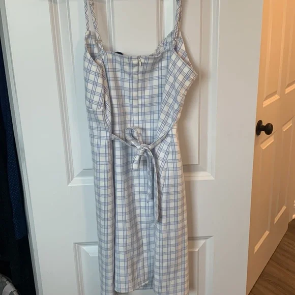 NWT BRANDY MELVILLE COLLEEN DRESS - Picture 4 of 4